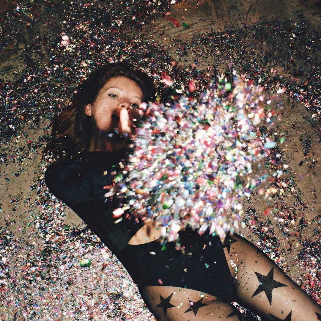 Channel Your Inner Icon: Mastering the "Party Girl" Aesthetic with the 02.08 Bodysuit